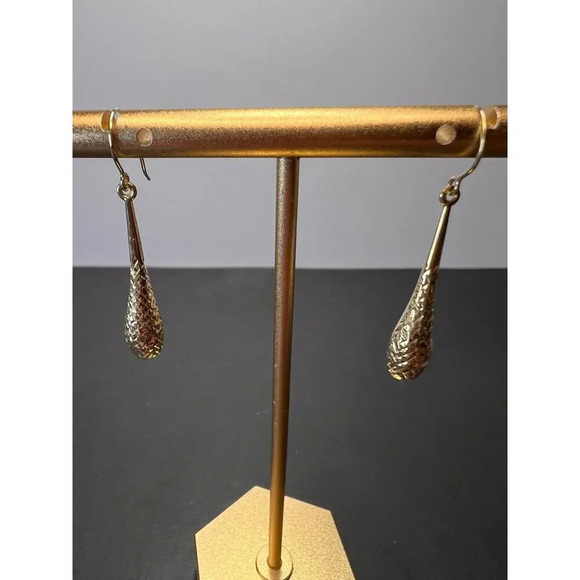 Turkish 10k yellow gold diamond cut teardrop earrings - Picture 9 of 11